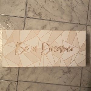 Be a Dreamer magnetic accent box - brand new ⭐️💕⭐️